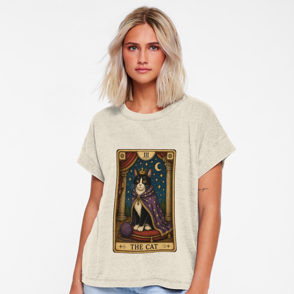 Artikel-Vorschau von Locker geschnittenes T-Shirt, designt und verkauft von shelbyy328.
