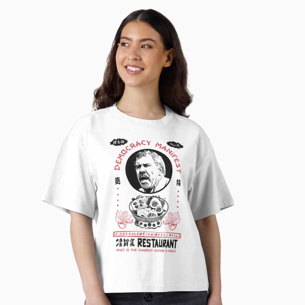 Aperçu de l'œuvre T-shirt boxy créée et vendue par CosmicCirrus.