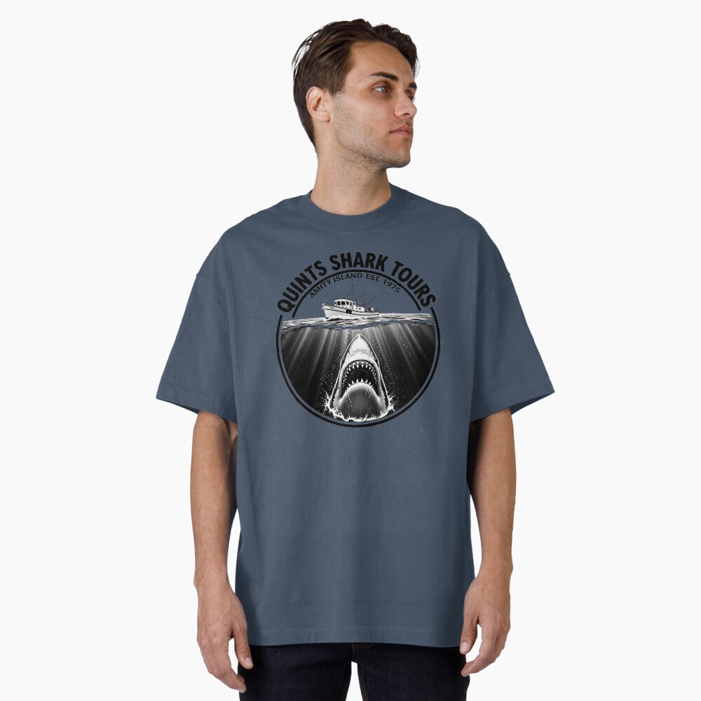 Vista previa del artículo con la obra «Camiseta oversize», diseñado y vendido por Bruce Custom Creations.