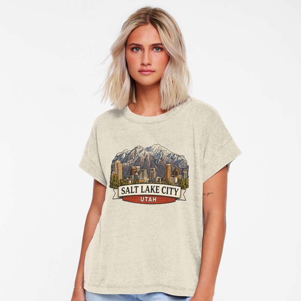 Artikel-Vorschau von Locker geschnittenes T-Shirt, designt und verkauft von erkinmaddison.