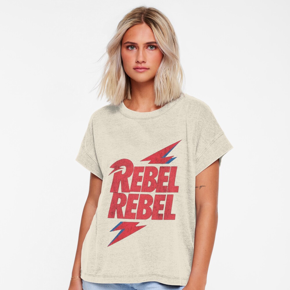 Aperçu de l'œuvre T-shirt décontracté créée et vendue par benja-08.
