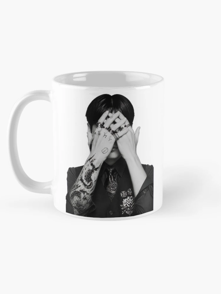 Imagen 5 de 6, Taza de café con la obra Jungkook Arirang, diseñada y vendida por Anjntic436.