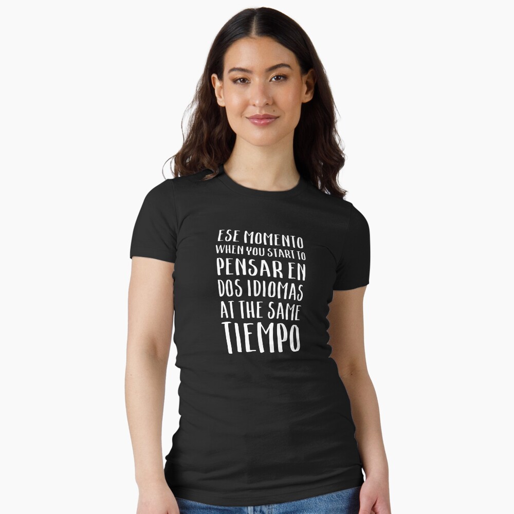 Vista previa del artículo con la obra «Camiseta entallada», diseñado y vendido por Kiwi Queen.