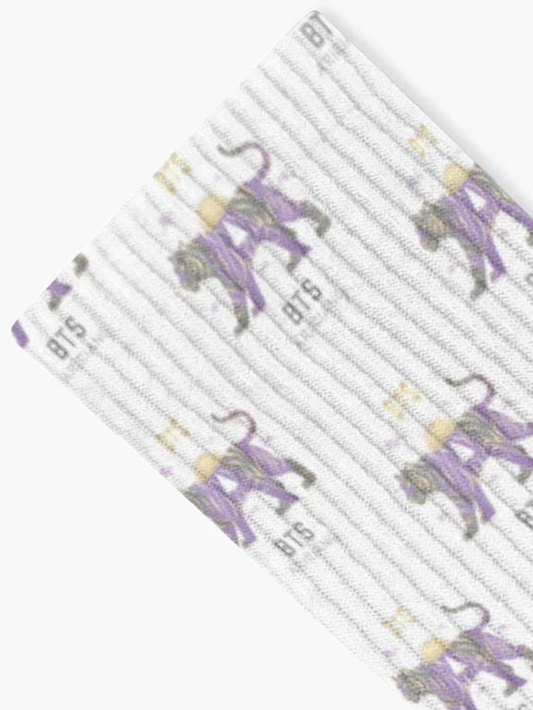 Aperçu 2 sur 5. Chaussettes avec l'œuvre BTS Arirang Comeback créée et vendue par BenjaminRey.