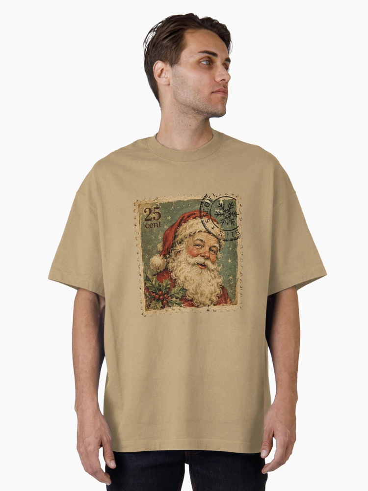 Imagen 2 de 7, Camiseta oversize con la obra Sello navideño antiguo de Papá Noel, diseñada y vendida por Kenny8716.