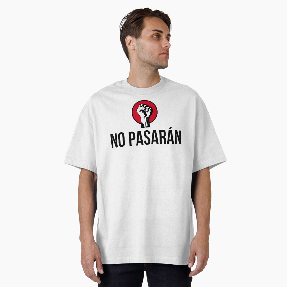Vista previa del artículo con la obra «Camiseta oversize», diseñado y vendido por Laboutiquedemarc.