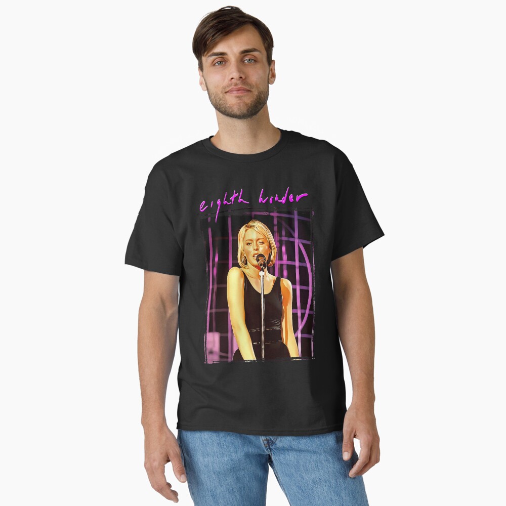 Vista previa del artículo con la obra «Camiseta clásica», diseñado y vendido por VividEclipse.