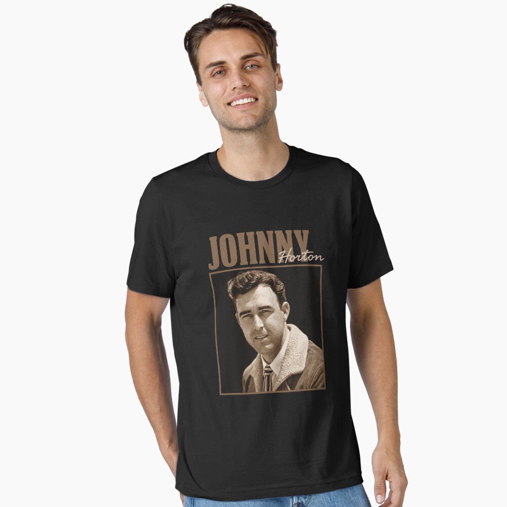 Aperçu de l'œuvre T-shirt essentiel créée et vendue par VerdePlantTees.