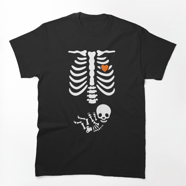 Aperçu de l'œuvre T-shirt de grossesse squelette pour Halloween – Cadeau d'annonce de grossesse drôle et effrayant créée et vendue par nomu-nomu.