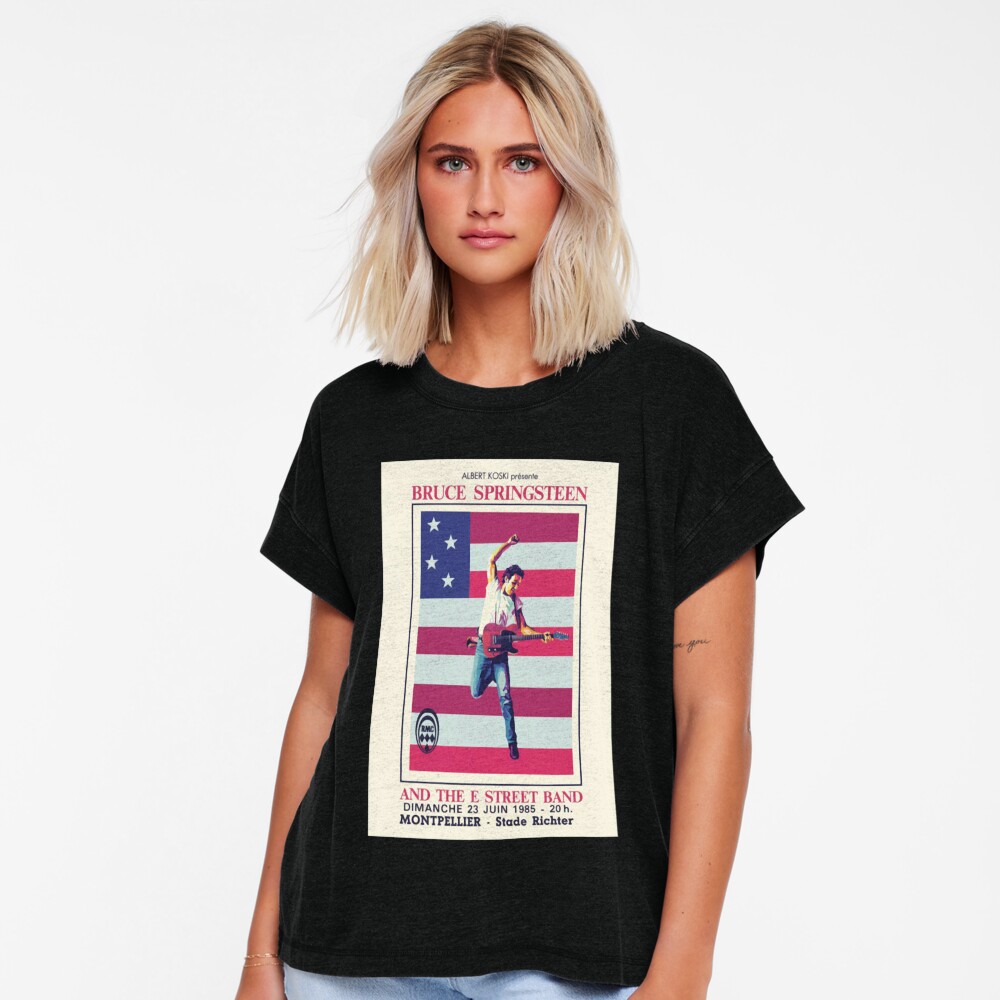 Vista previa del artículo con la obra «Camiseta relajada», diseñado y vendido por raymullenArt.