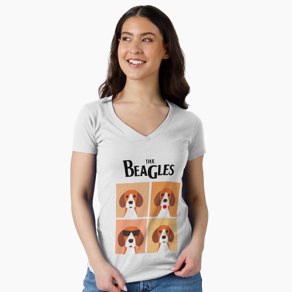 Artikel-Vorschau von Tailliertes T-Shirt mit V-Ausschnitt, designt und verkauft von TanyaHayes.
