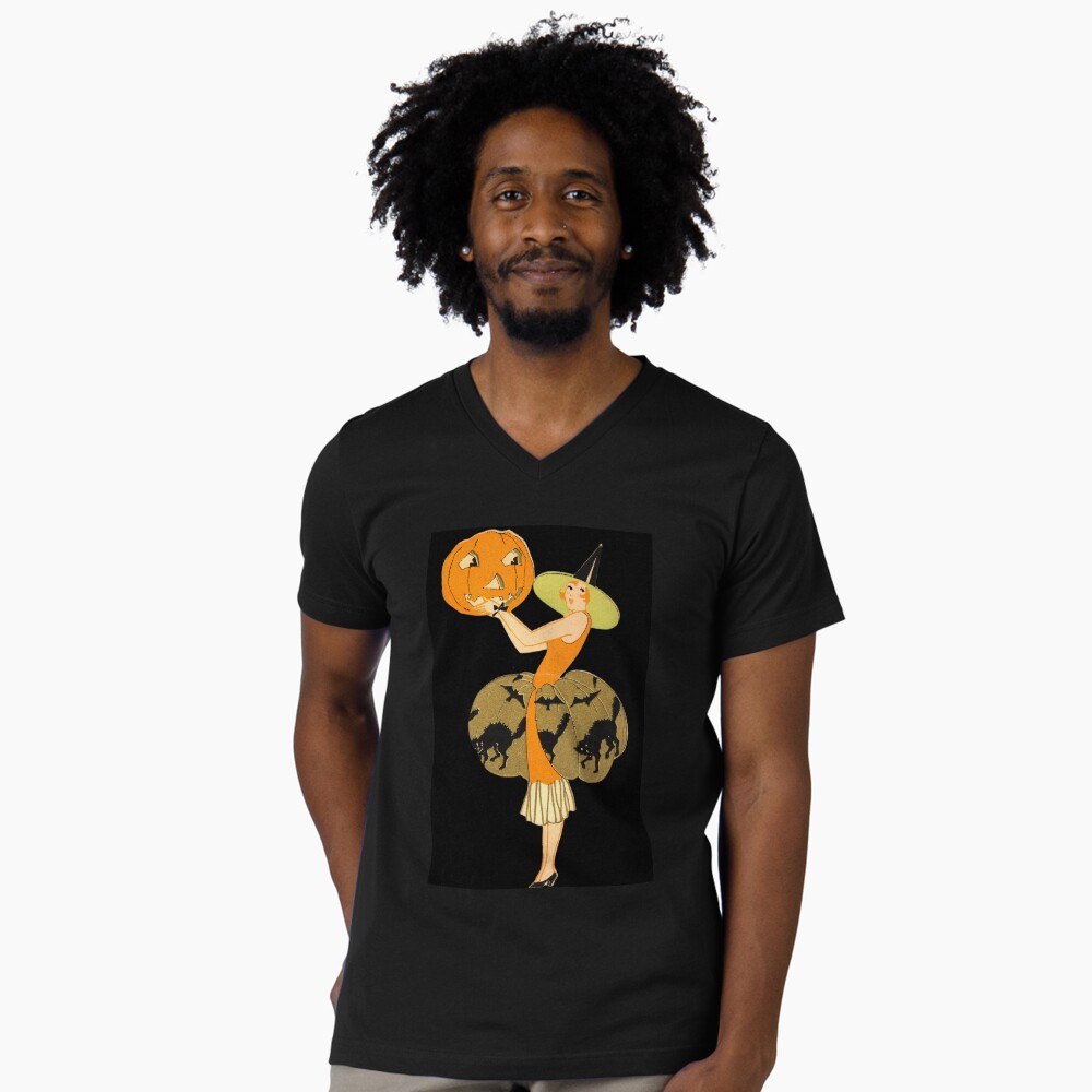 Artikel-Vorschau von T-Shirt mit V-Ausschnitt, designt und verkauft von amanda150771.