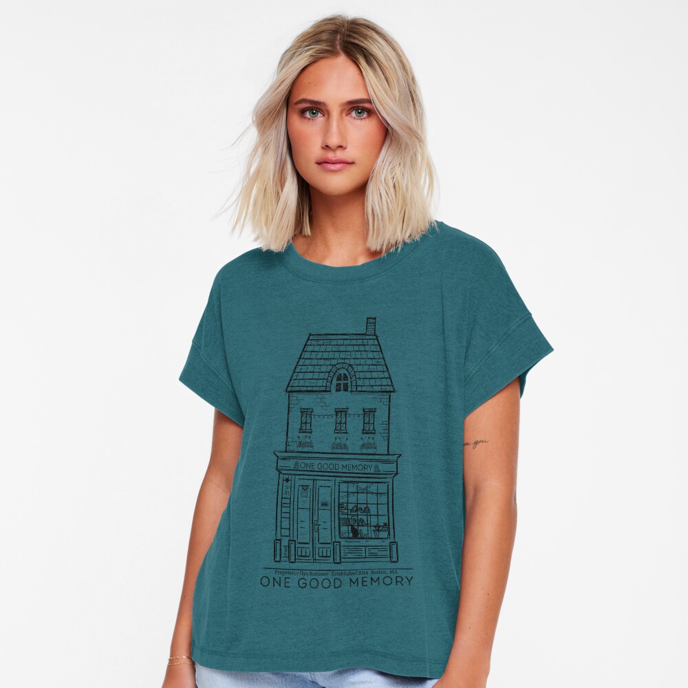 Artikel-Vorschau von Locker geschnittenes T-Shirt, designt und verkauft von melissacarp.