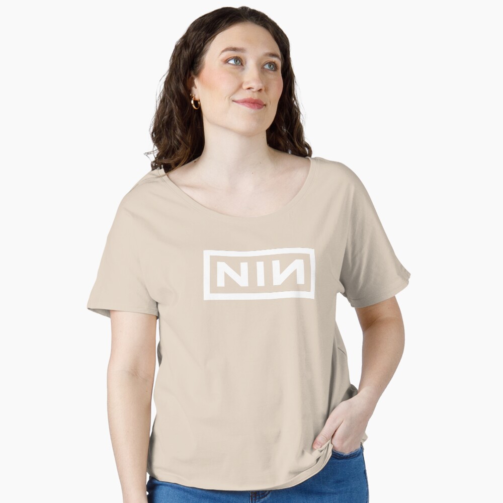 Aperçu de l'œuvre T-shirt coupe relax créée et vendue par daniellepopp.