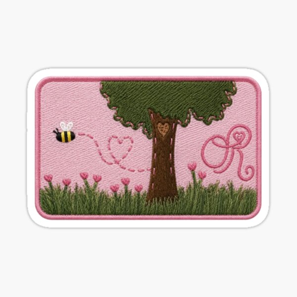 Aperçu de l'œuvre abeille près de l'arbre créée et vendue par indie cottage.