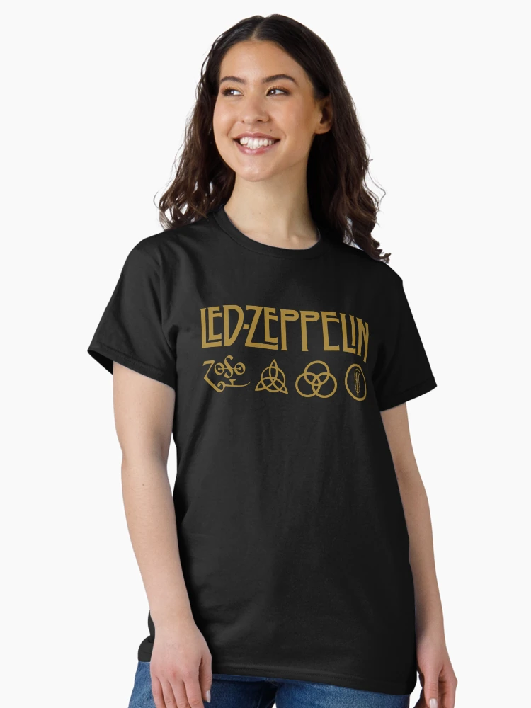 Aperçu 3 sur 7. T-shirt classique avec l'œuvre Zeppelin Stairway to Heaven créée et vendue par druano.