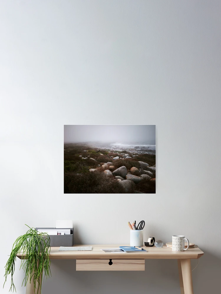 Imagen 2 de 3, Póster con la obra Crepúsculo melancólico sobre la costa rocosa, diseñada y vendida por hanlahav.