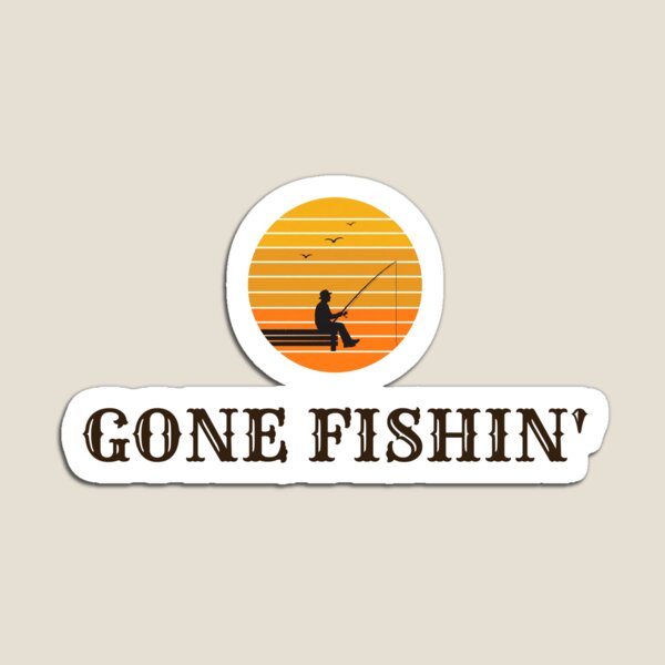 Aperçu de l'œuvre T-shirt vintage Gone Fishin' Sunset Fisherman créée et vendue par Wonderland Graphics.