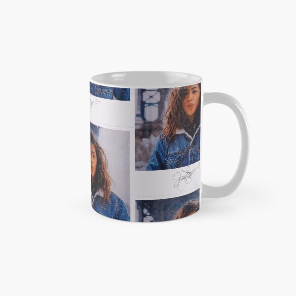Aperçu de l'œuvre Zendaya, photo Polaroid signée créée et vendue par simpleswift.