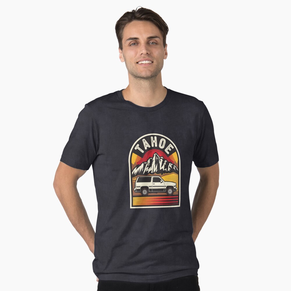 Vista previa del artículo con la obra «Camiseta vintage con efecto desgastado», diseñado y vendido por Clothpoints02.