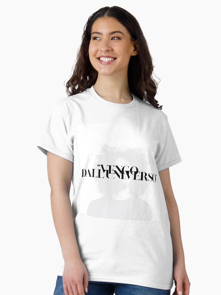 Imagen 3 de 7, Camiseta clásica con la obra Vengo dall’universo, diseñada y vendida por emmeshop98.
