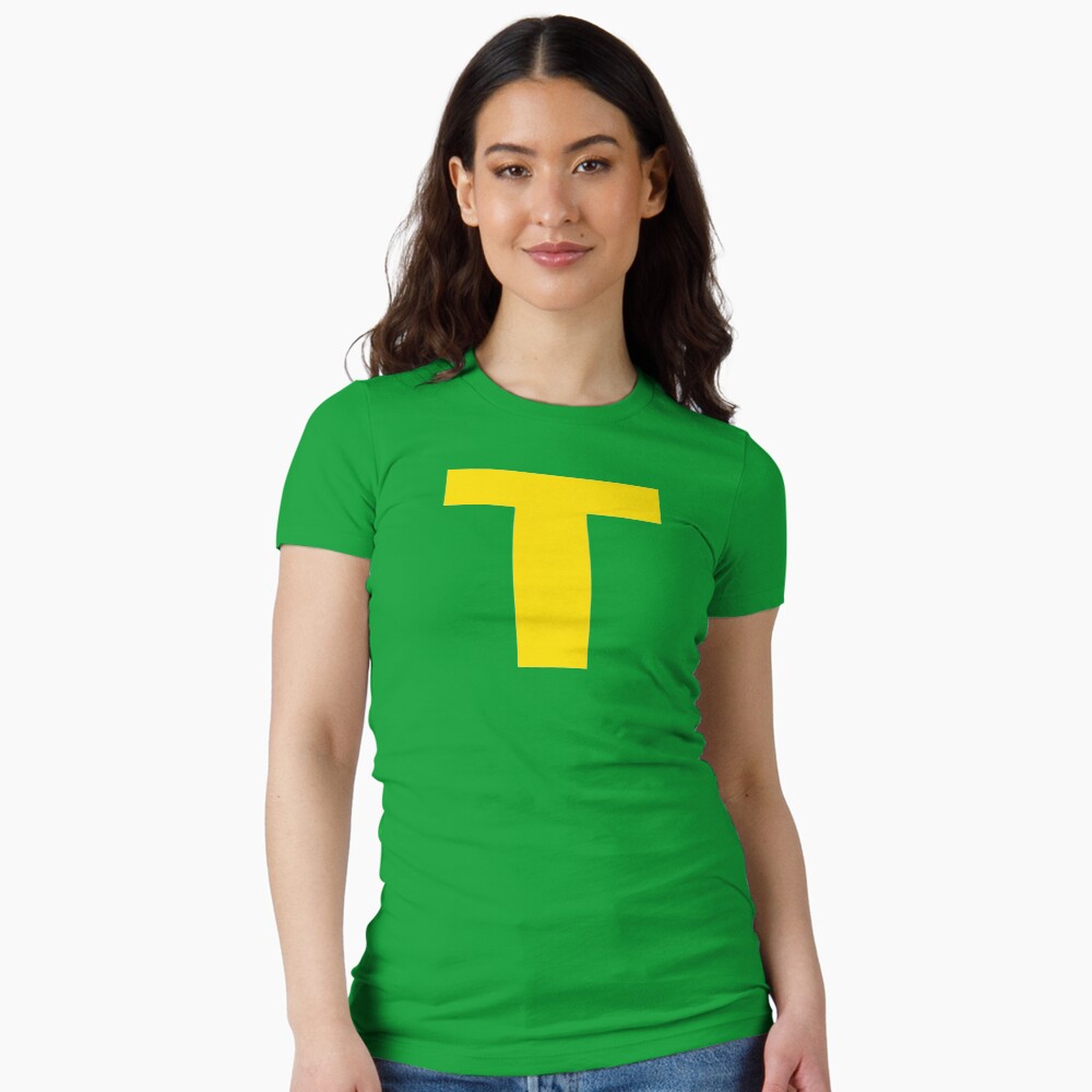 Aperçu de l'œuvre T-shirt moulant créée et vendue par misslouve23.