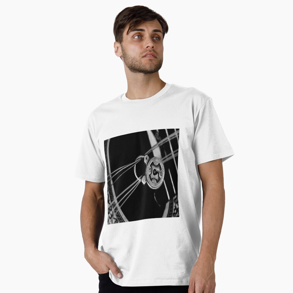Vista previa del artículo con la obra «Camiseta premium», diseñado y vendido por Darío Fabián González Sheridan.