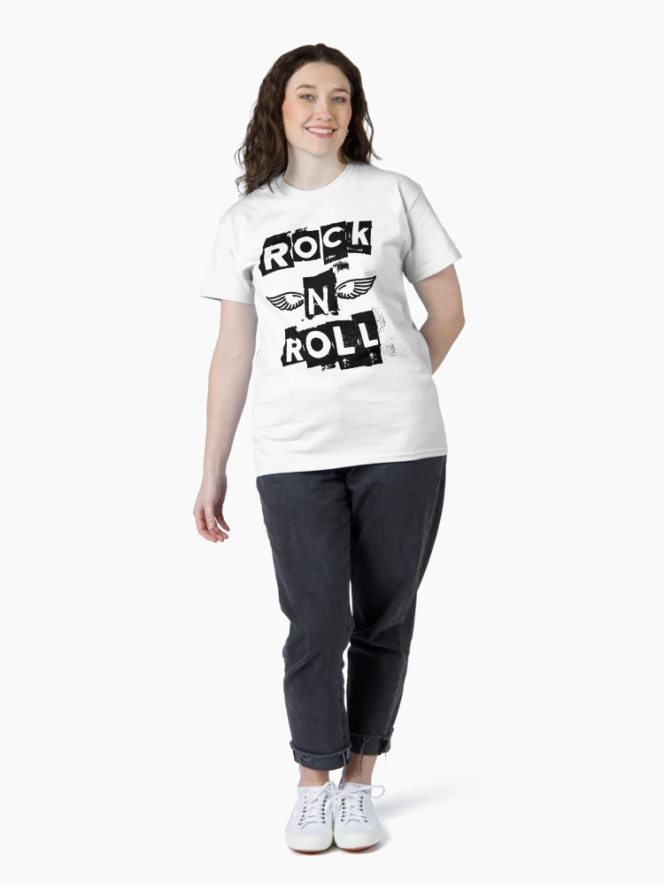 Aperçu 4 sur 7. T-shirt classique avec l'œuvre ROCK N ROLL créée et vendue par BobbyG305.