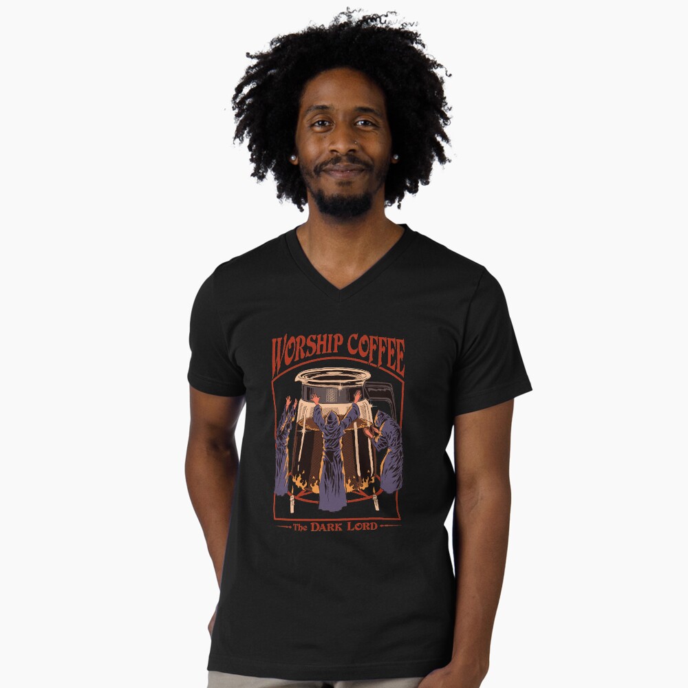 Aperçu de l'œuvre T-shirt col V créée et vendue par Steven Rhodes.