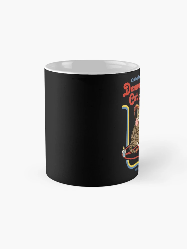Imagen 4 de 6, Taza de café con la obra pero ese gatito fue engendrado en lo profundo de los fuegos del infierno, diseñada y vendida por Steven Rhodes.