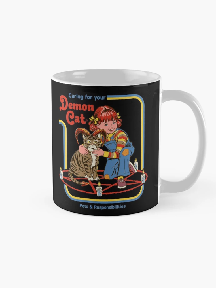 Imagen 3 de 6, Taza de café con la obra pero ese gatito fue engendrado en lo profundo de los fuegos del infierno, diseñada y vendida por Steven Rhodes.