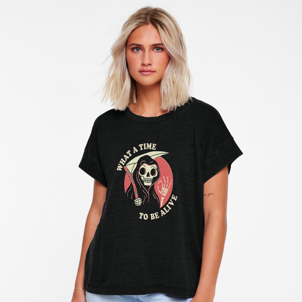 Aperçu de l'œuvre T-shirt décontracté créée et vendue par DinoMike.