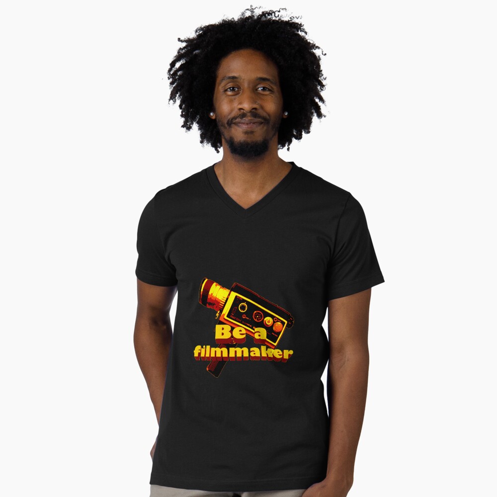 Aperçu de l'œuvre T-shirt col V créée et vendue par VaniaQ.