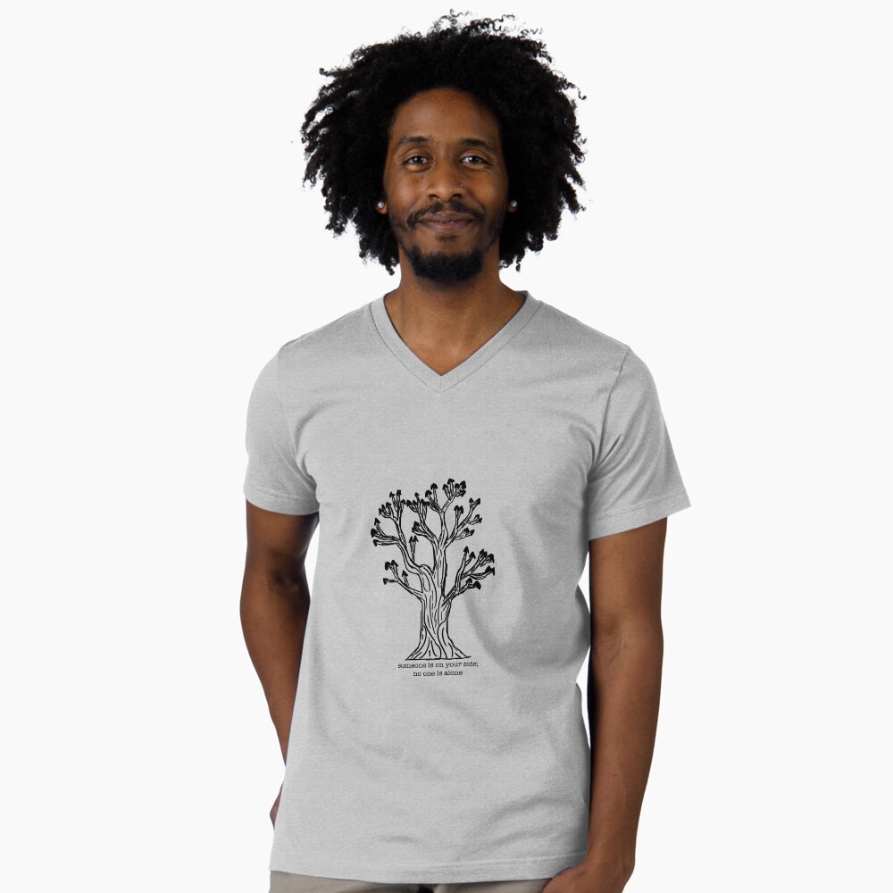 Vista previa del artículo con la obra «Camiseta de cuello en V», diseñado y vendido por paul-ey.