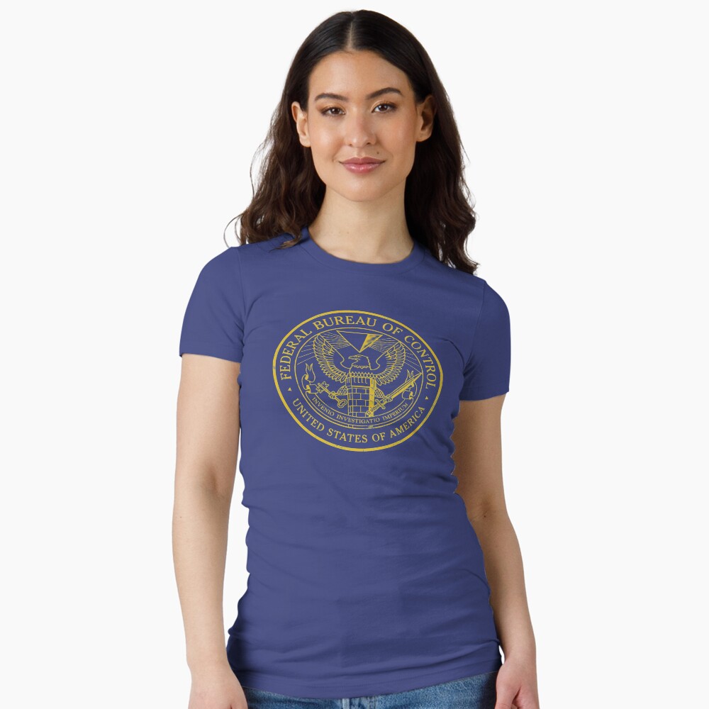 Aperçu de l'œuvre T-shirt moulant créée et vendue par surik-.