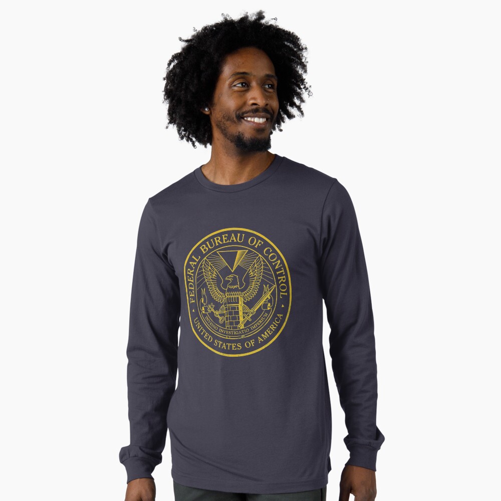 Aperçu de l'œuvre T-shirt manches longues créée et vendue par surik-.