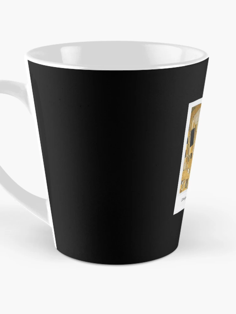 Aperçu 3 sur 4. Mug à café avec l'œuvre klimt - le baiser créée et vendue par pripple.