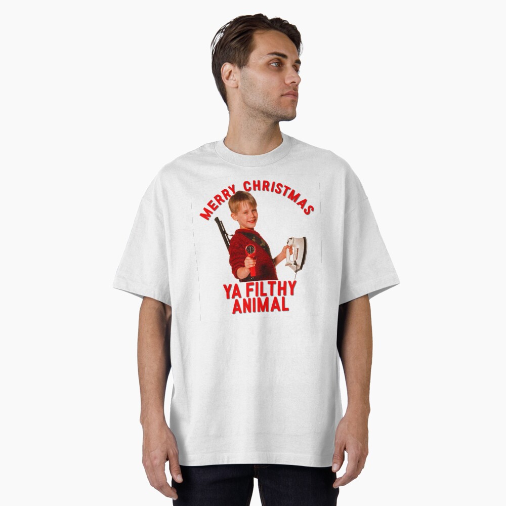 Aperçu de l'œuvre T-shirt oversize créée et vendue par tharsheblows.