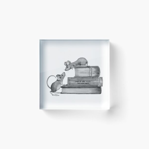 Aperçu de l'œuvre Amoureux des livres, Souris sur les livres, Couple de souris, Dessin au crayon créée et vendue par JoyfulWhimsy.
