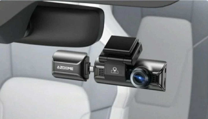 AZDome M770 Pro 3CH product in gebruik