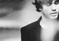 photo tumblr_mr1gcb8Gcw1qfg9xxo1_250_zps455ebbed.gif