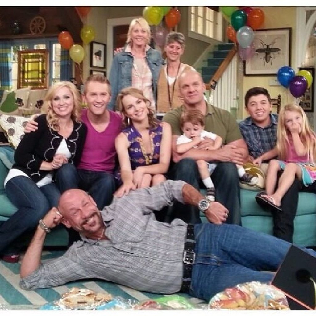 Bridgit Mendler (centre, on the sofa) in the last episode of Good Luck Charlie. Photo: @bridgitmendler/Instagram Bridgit Mendler (centre, on the sofa) in the last episode of Good Luck Charlie. Photo: @bridgitmendler/Instagram