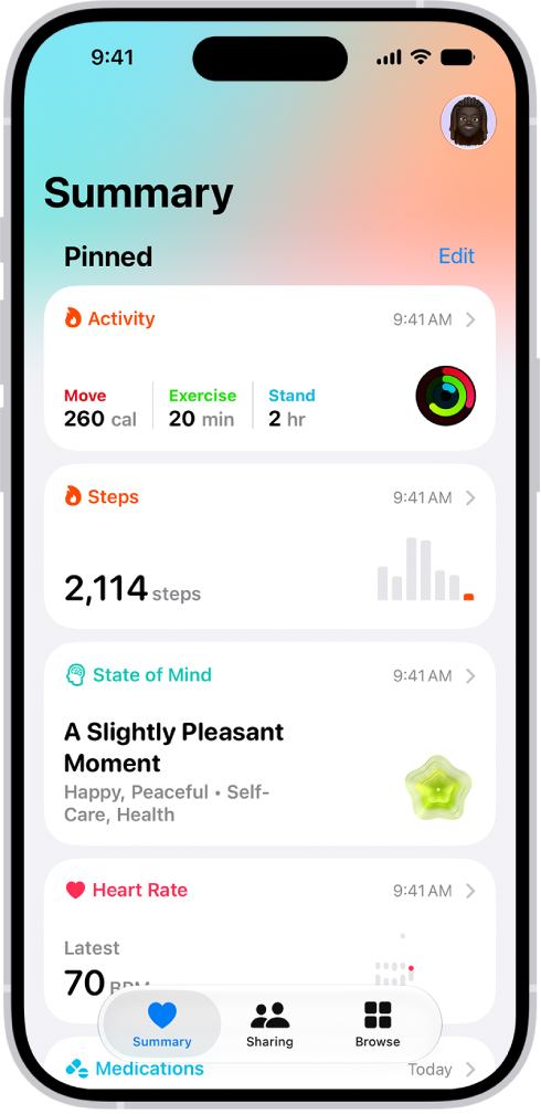 Het overzichtsscherm in Gezondheid. Informatie over activiteit, slaapscore, gemoedstoestand en medicatie wordt onder 'Vastgemaakt' weergegeven.
