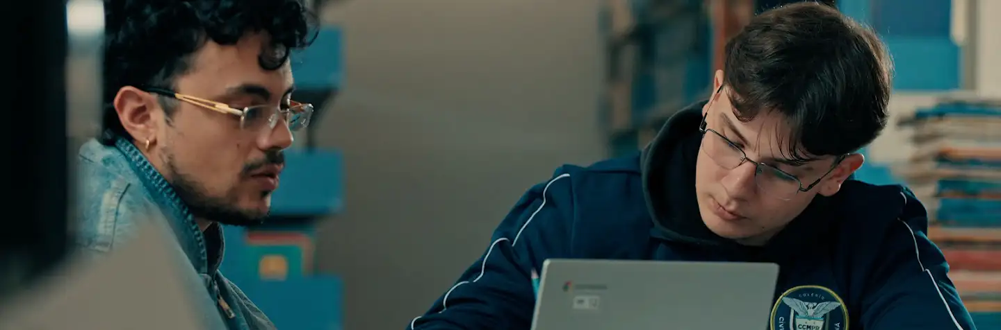 Paraná adopta Google Gemini for Education para transformar el aprendizaje en escuelas públicas, ayudando a cultivar una nueva generación de pensadores críticos.