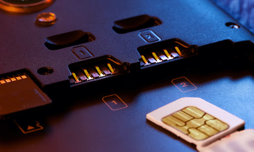 2 つの SIM を 1 台のスマホで使おう！デュアル SIM のメリットや活用法を紹介