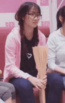 หนุ่มโสย Bnk48 GIF
