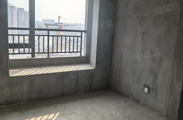 江东五区3室2厅100㎡82万二手房图片