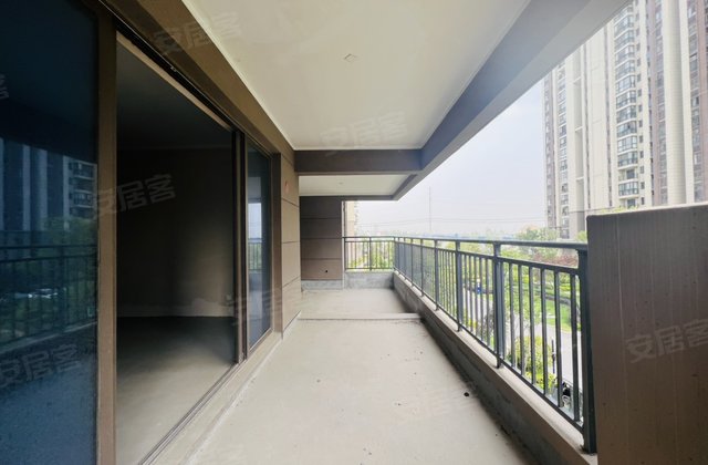 霍邱碧桂园5室2厅268㎡126万二手房图片