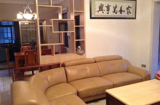 帝煌山庄3室2厅130㎡47.9万二手房图片