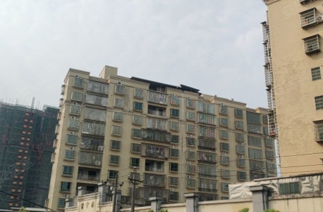 景祥源3室2厅135.18㎡33.3万二手房图片
